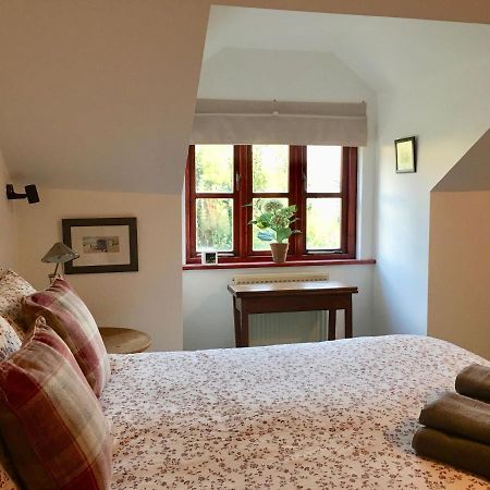 Secret Garden Cottage Έξετερ Εξωτερικό φωτογραφία