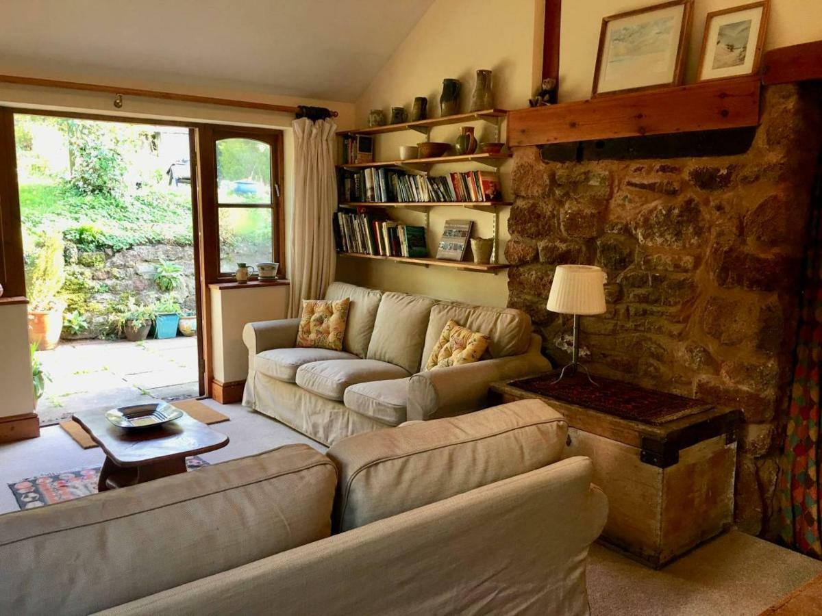 Secret Garden Cottage Έξετερ Εξωτερικό φωτογραφία